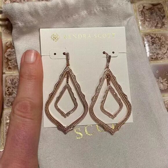 Kendra Scott Stud Earrings - Picture 5 of 6